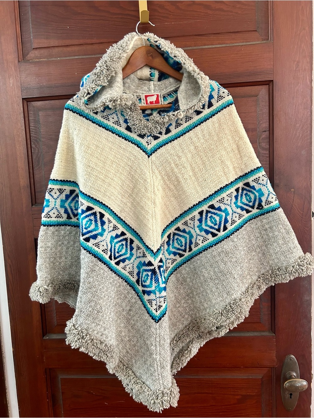Milmarte🔥🔥New WithOUT Tags🔥🔥Cozy Hooded Poncho Sweater in Cream & Teal